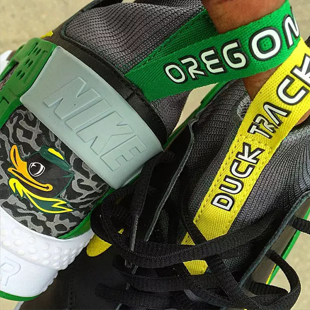 Oregon Ducks Nike Air Huarache