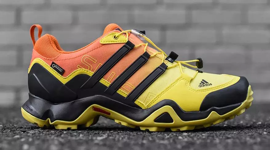 adidas Outdoor Terrex Swift R GTX ブライトイエロー