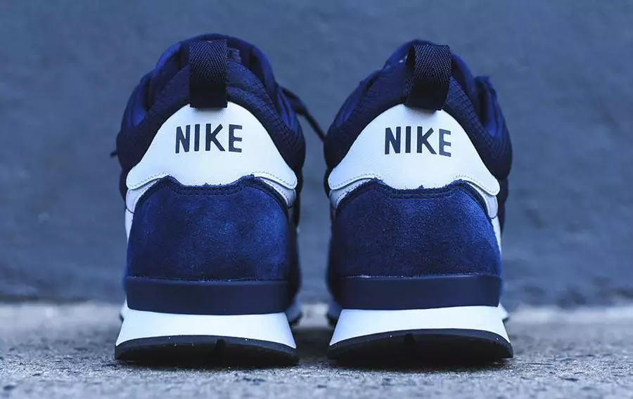 Nike Internationalist Mid Navy Weiß