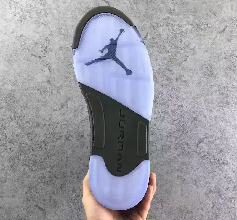 Air Jordan 5 פּרעמיום גרין טאַן מעלדונג טאָג