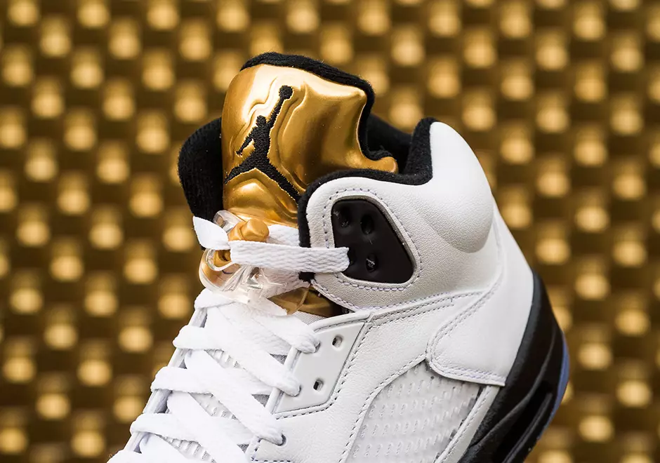 Olimpíadas de língua de ouro metálicas Air Jordan 5