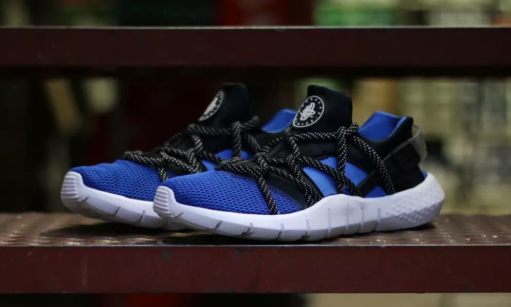 Nike Air Huarache NM