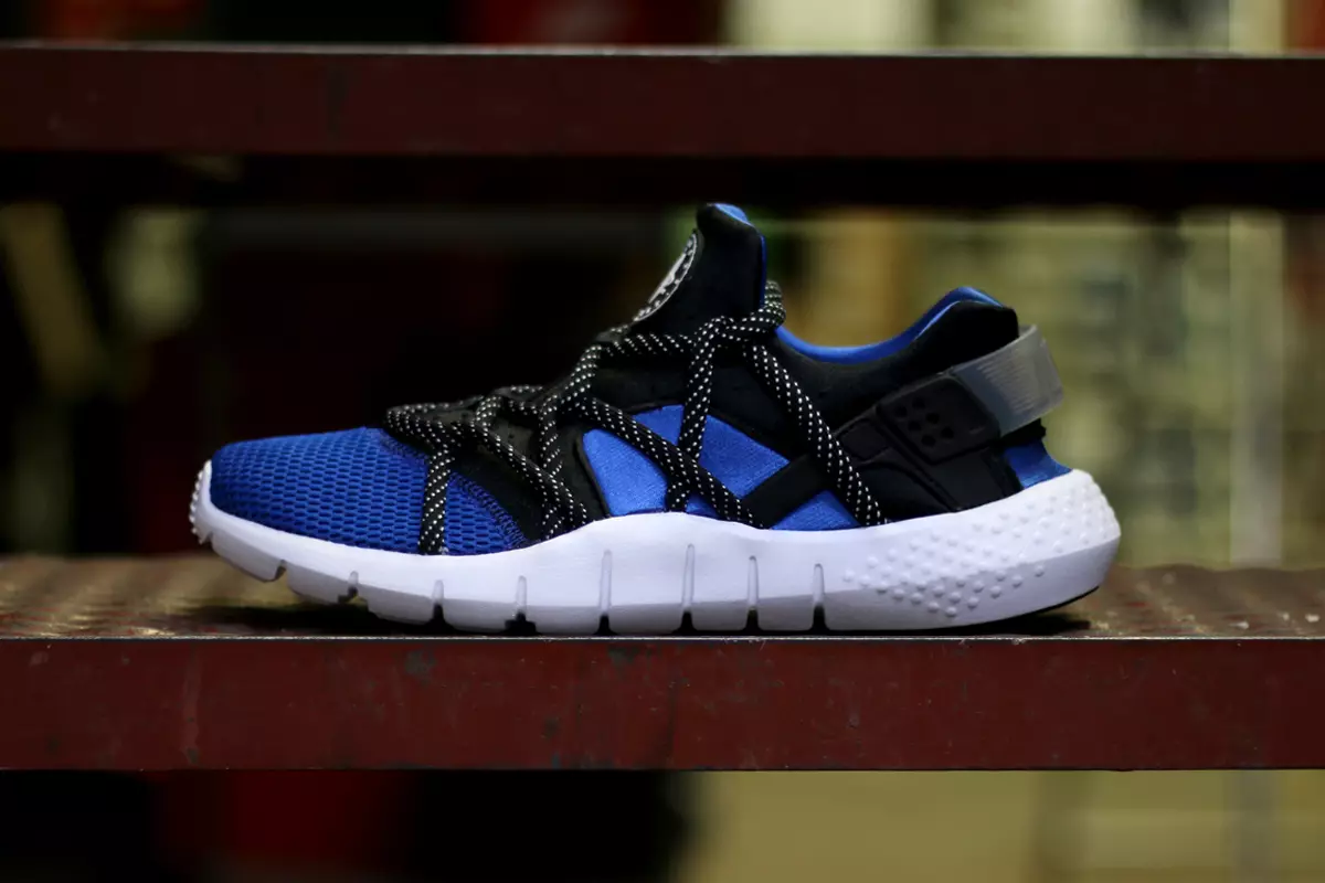 Nike Air Huarache NM თამაში სამეფო