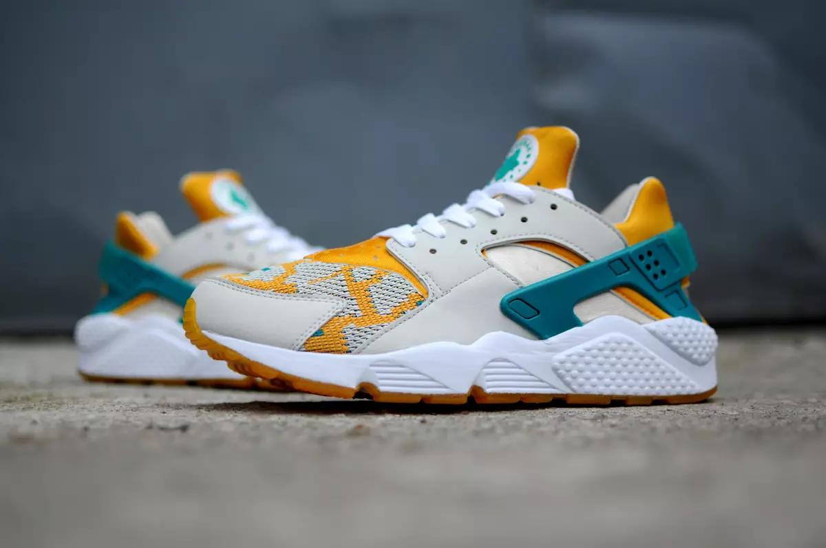 Nike Air Huarache Run Light Bone