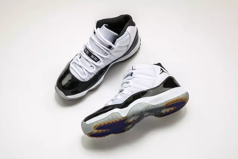 Air Jordan 11 Concord