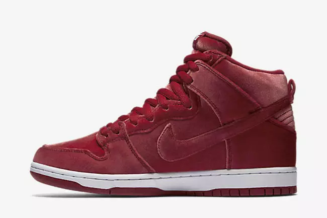 Babbo Natale Nike SB Dunk High