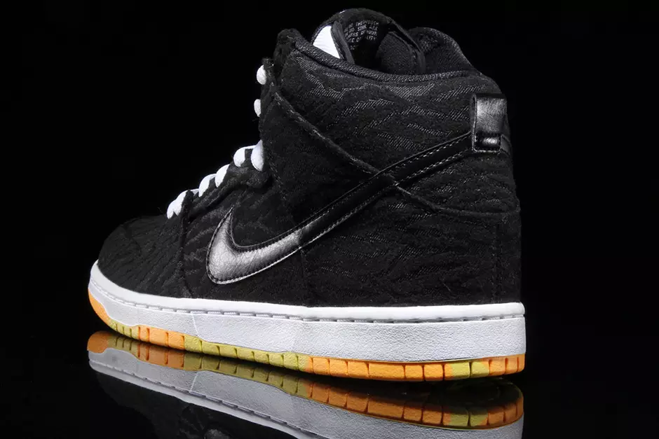 Nike SB Dunk High Skunk Black Сафед Зард 305050-034