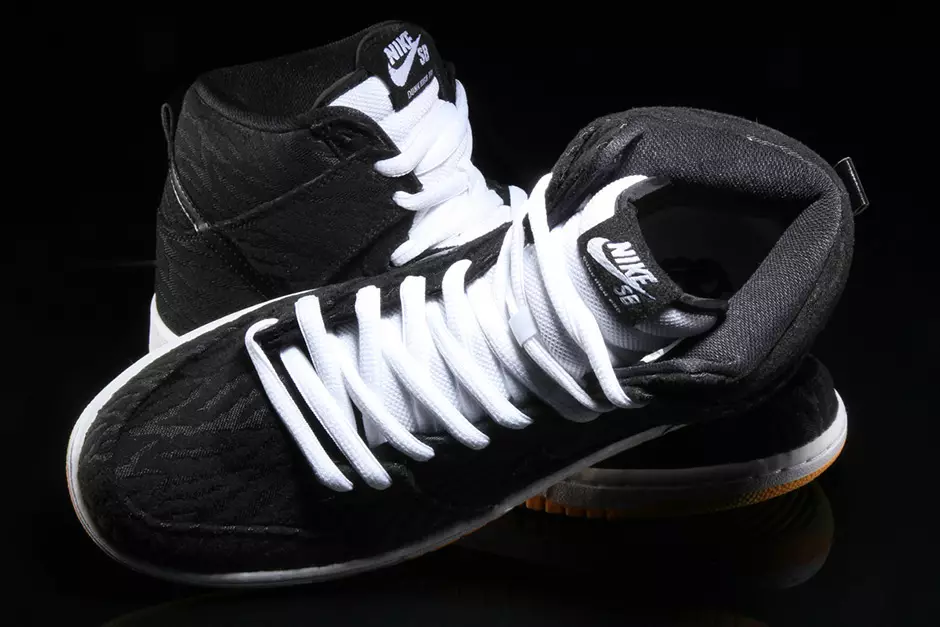 Nike SB Dunk High Skunk შავი თეთრი ყვითელი 305050-034