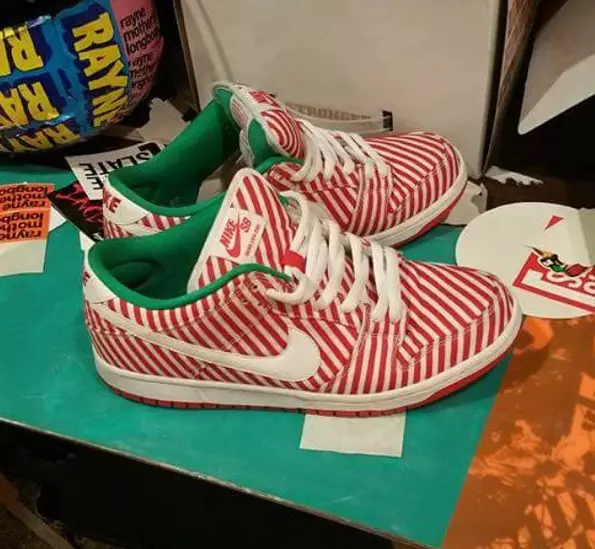 Nike SB Dunk Low Candy Cane