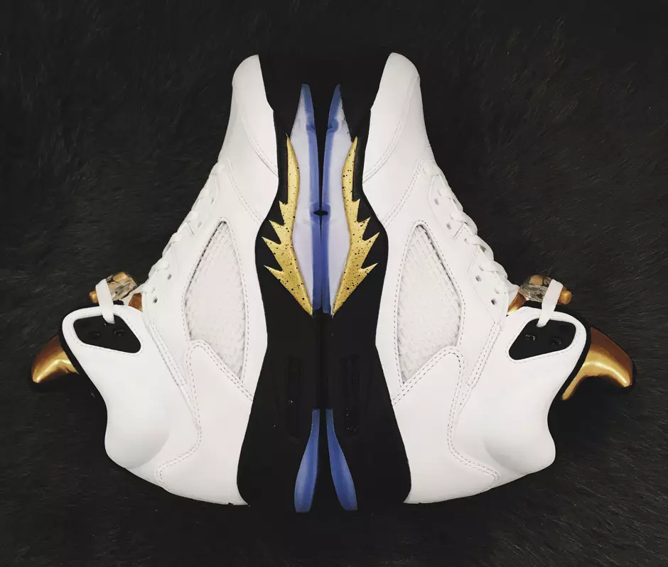 Air Jordan 5 Gold Tongue — это специальная серия Air Jordan 5 для Олимпийских игр в Рио-де-Жанейро в 2016 году, отмеченная золотыми языками в знак уважения к золотой олимпийской медали.