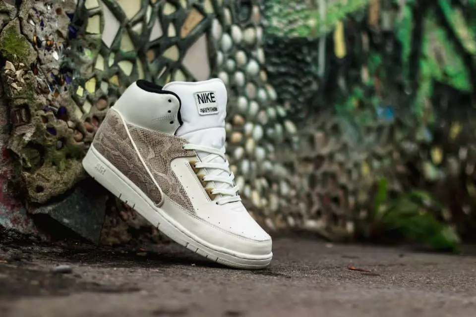 nike-air-python-metallic-gull-1