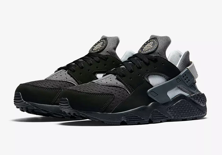 Raider Nation үшін тамаша Nike Air Huaraches