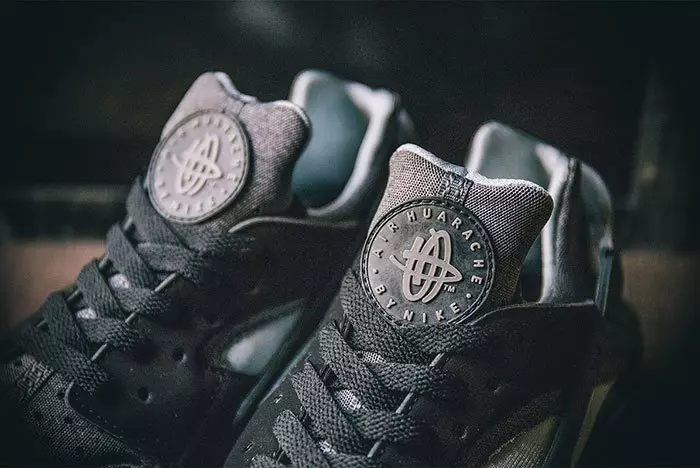 Nike Air Huarache SE Black Grey