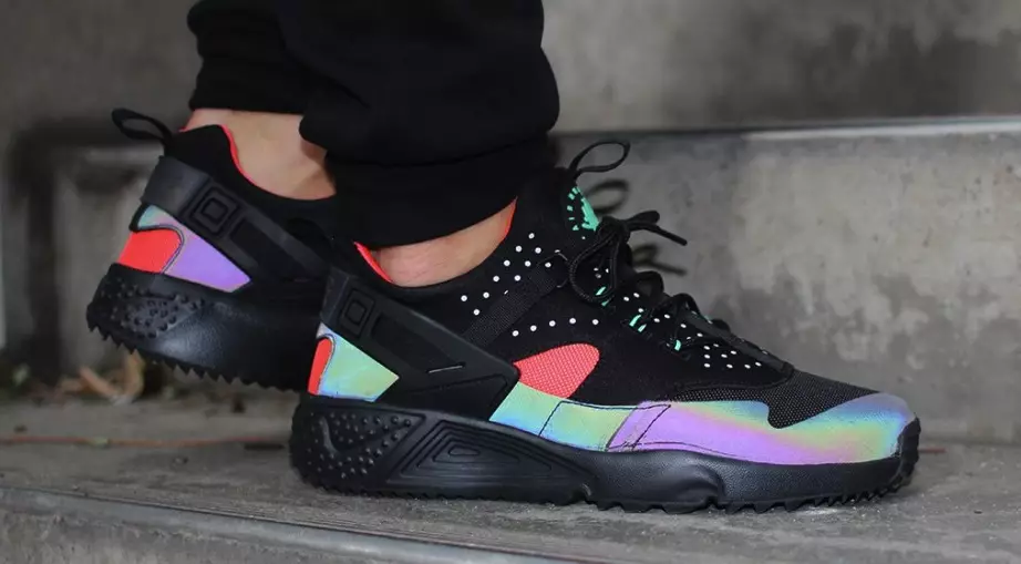 Nike Air Huarache Utility PRM hologram