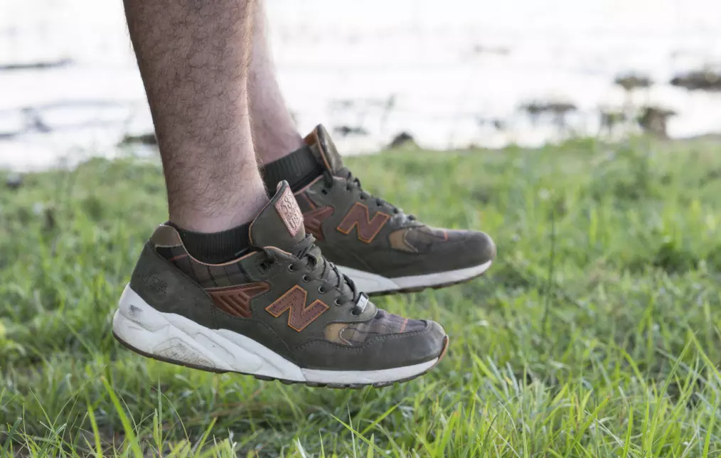 Top ve Buck x New Balance 585 Sporting Gentleman