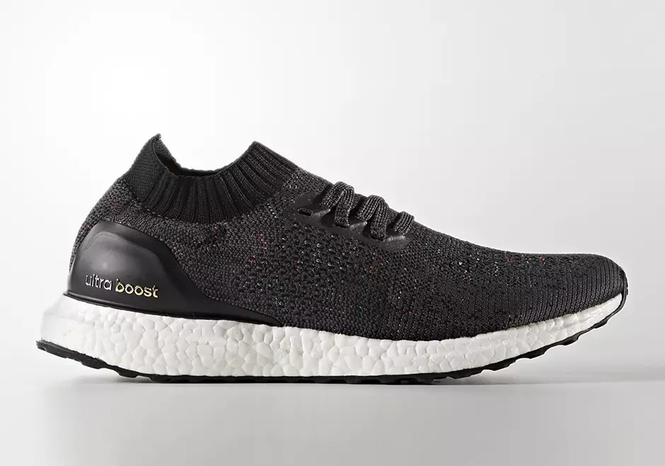 Adidas Ultra Boost Uncaged musta värvi mitmevärviliste aktsentidega