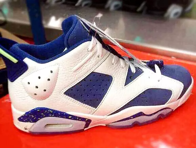 Air Jordan 6 Lambang Hijau Hantu Rendah Biru