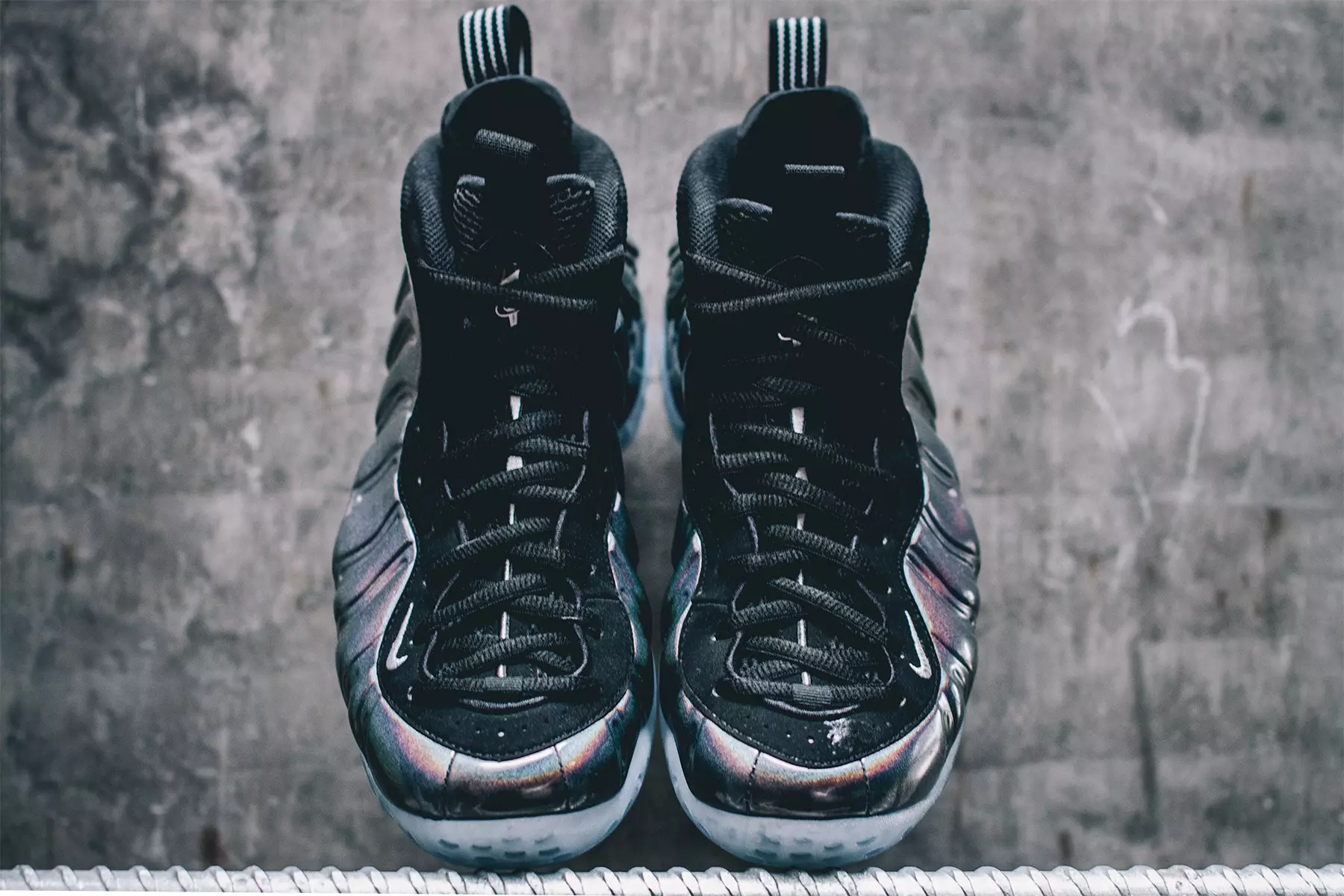 הולוגרמה של Nike Air Foamposite