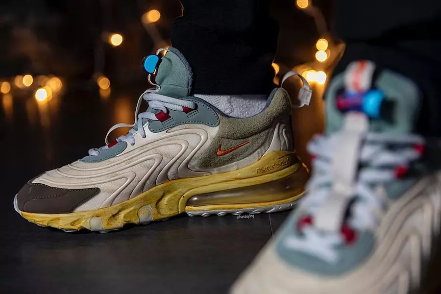 Travis Scott Nike Air Max 270 React CT2864-200 Megjelenés dátuma lábon