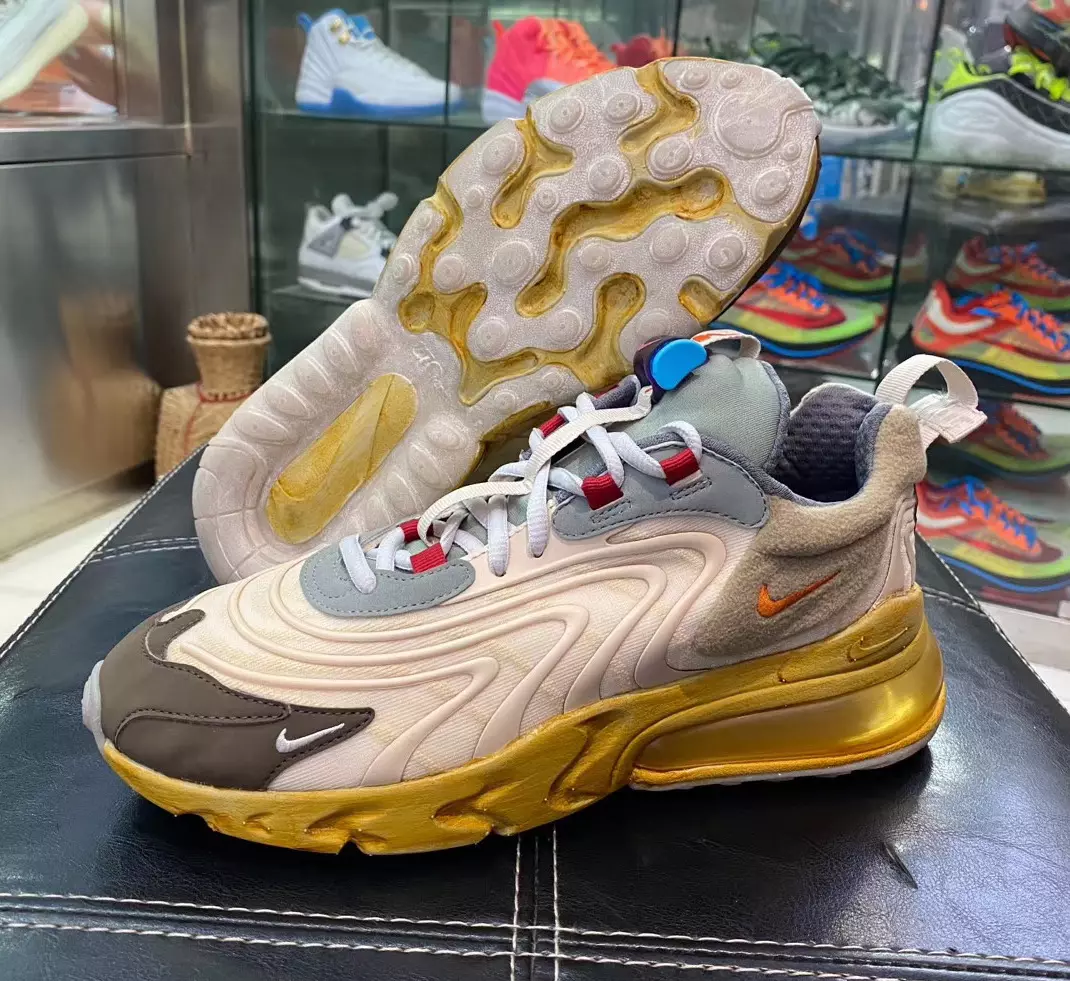 Travis Scott Nike Air Max 270 React CT2864-200 Megjelenés dátuma