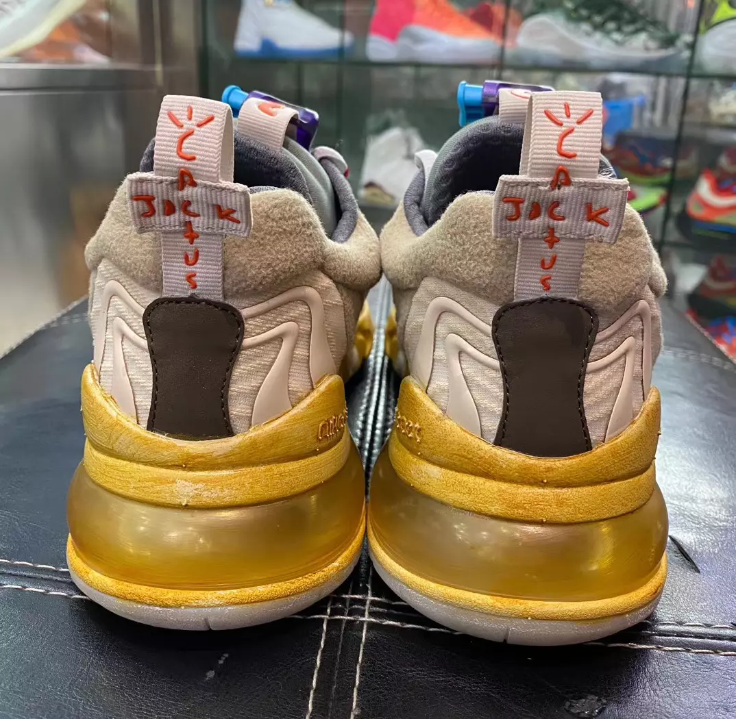 Travis Scott Nike Air Max 270 React CT2864-200 תאריך שחרור