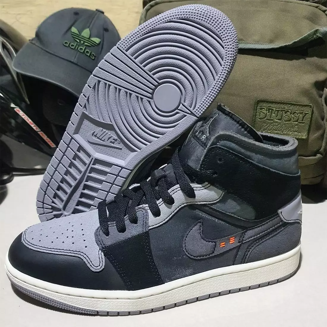 Air Jordan 1 Mid Inside Out Musta Harmaa DM9652-001 Julkaisupäivä