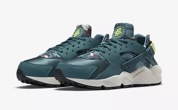 Nike WMNS Huarache Camo Teal