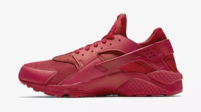 အနီရောင် Nike Air Huarache