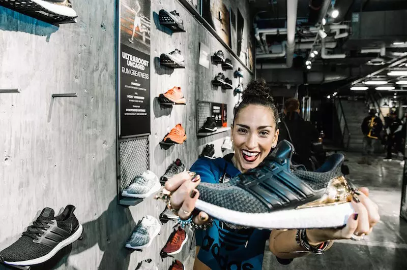 дохили-adidas-nyc-flagship-magazin-31