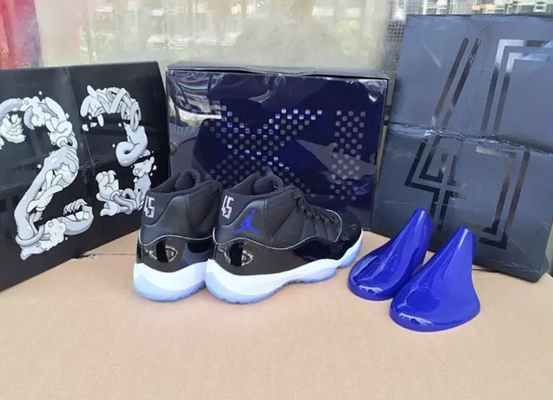 Looney Tunes Air Jordan 11 Space Jam 2016 Embalagem