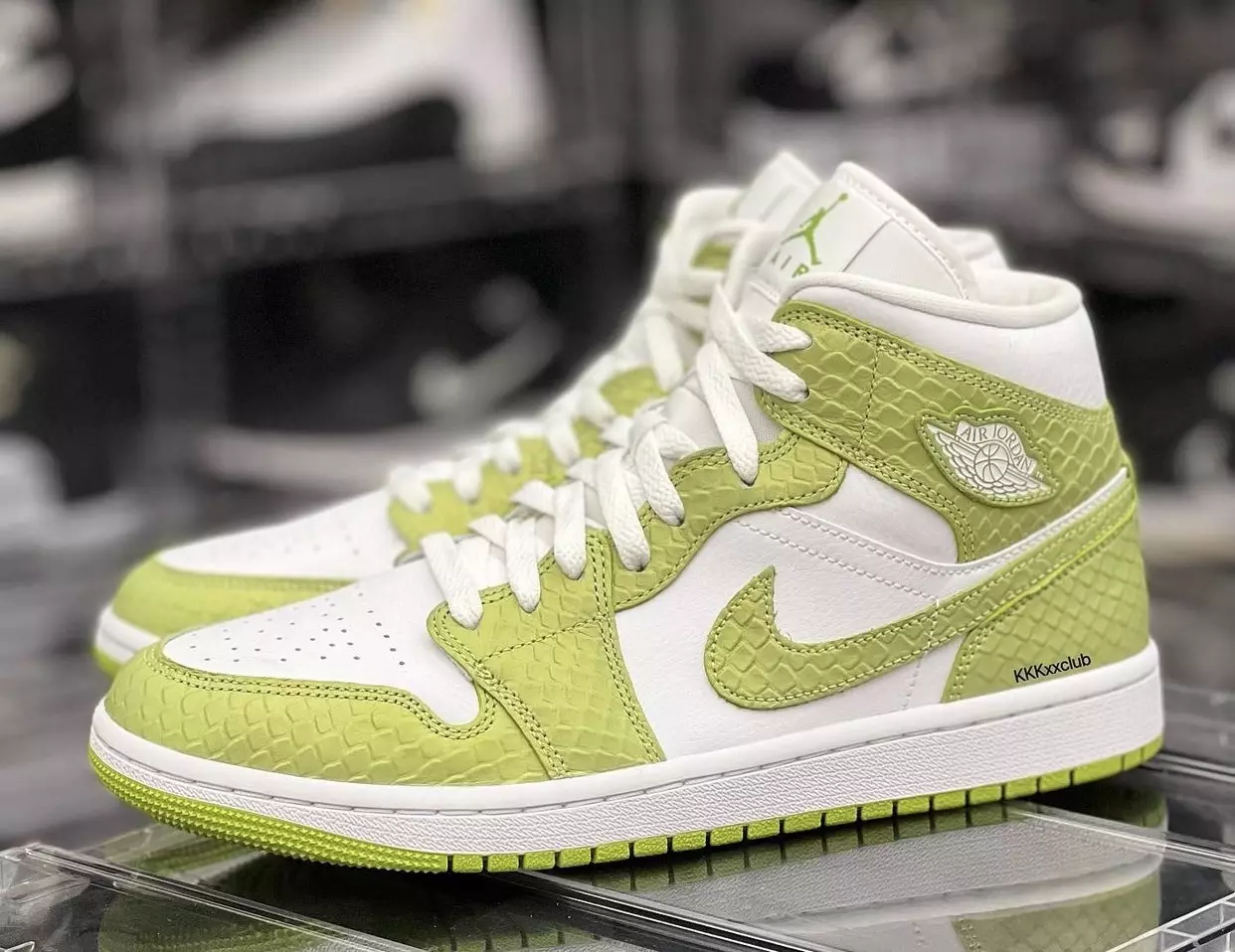 Air Jordan 1 Mid SE Green Python DV2959-113 Шығарылым күні