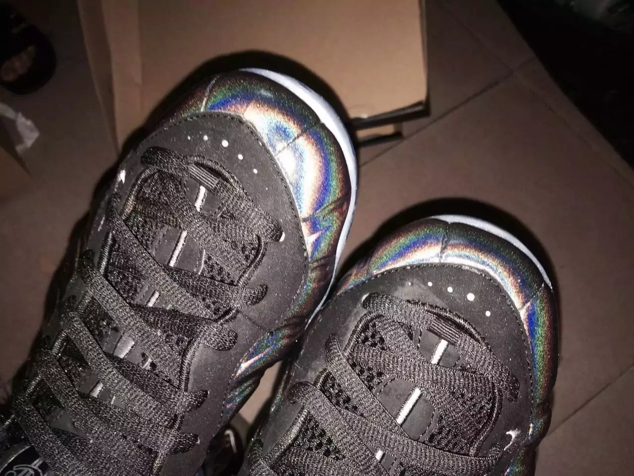 Hologramm Nike Air Foamposite One 2015