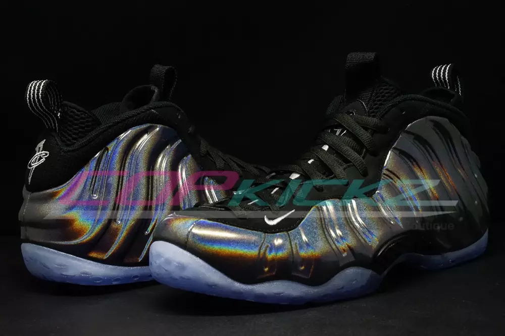 Голограмма Nike Air Foamposite One Black Friday 2015