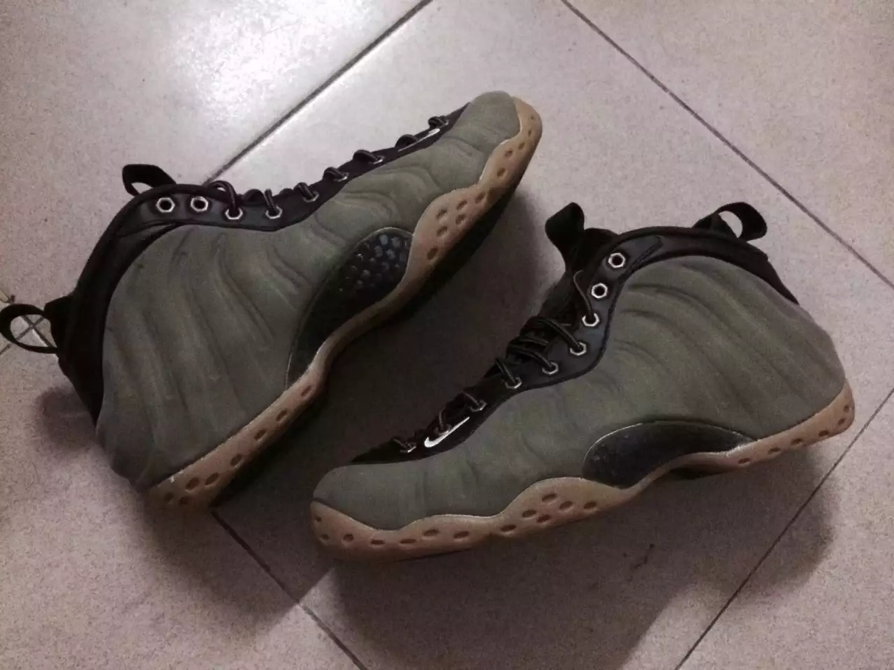 Nike Foamposite một PRM Olive Suede