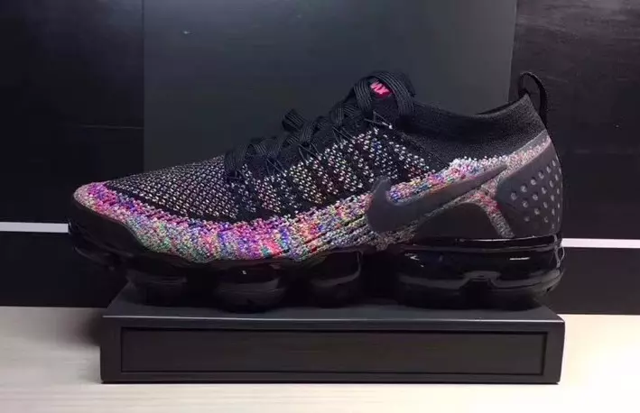 Nike Air VaporMax 2.0 שוואַרץ מולטיקאָלאָר מעלדונג טאָג