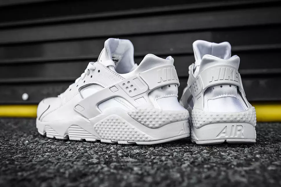 Nike Air Huarache Vitvåg