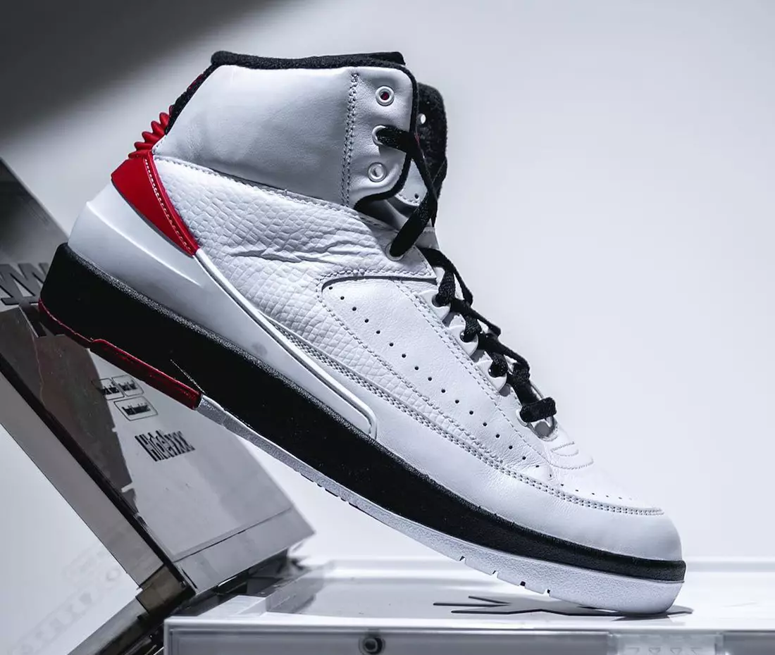 Air Jordan 2 Chicago DX2454-106 väljalaskekuupäev