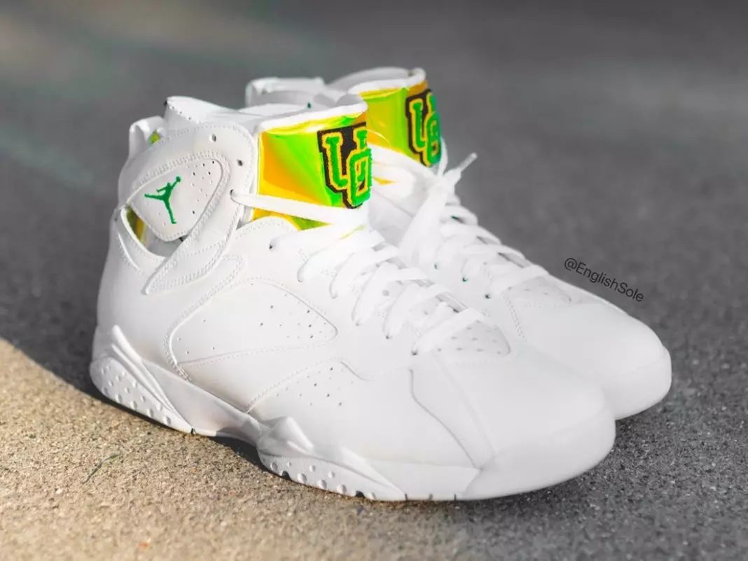 Weiße Air Jordan 7 Oregon Ducks PE