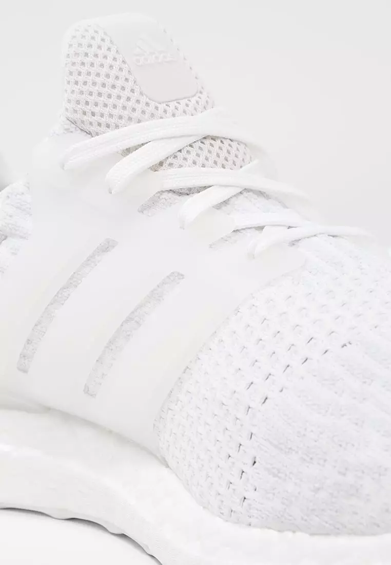 adidas Ultra Boost 4.0 Triple White