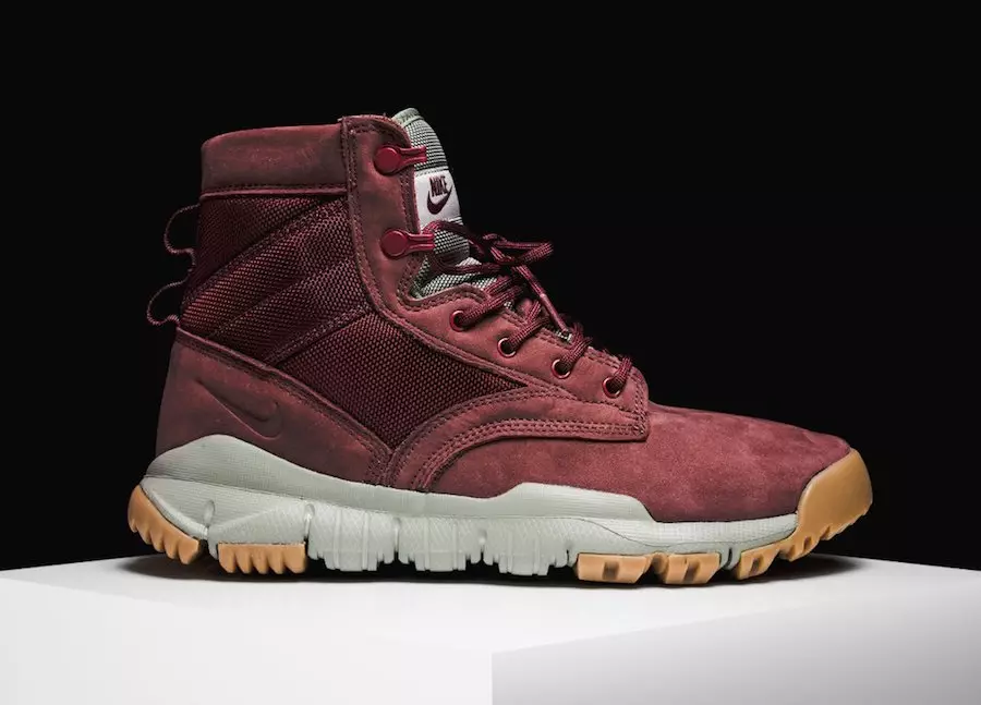 Nike SFB талбайн арьсан гутал баг улаан 862507-600