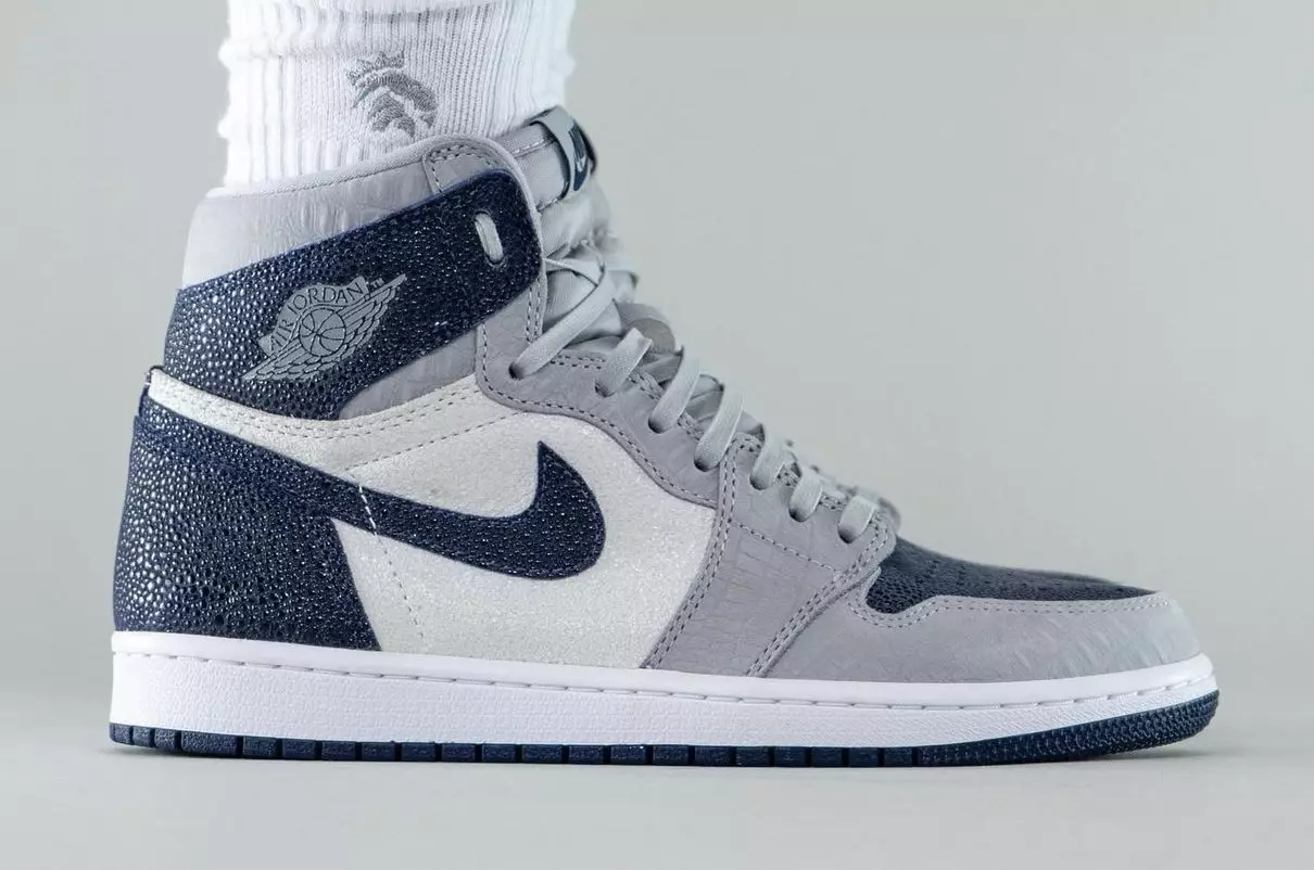 Bagaimana Air Jordan 1 Tinggi OG