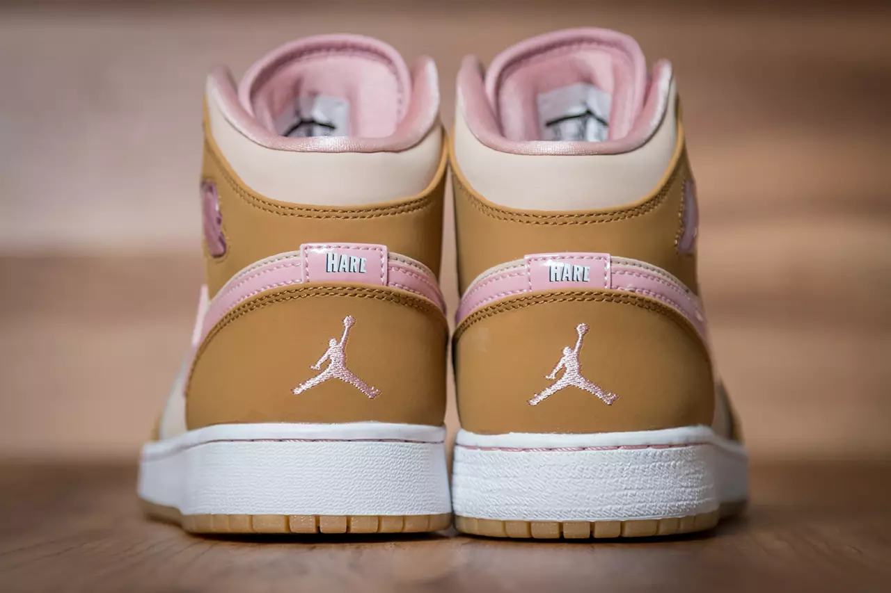 Air Jordan 1 Mëtt WB GS Lola Bunny