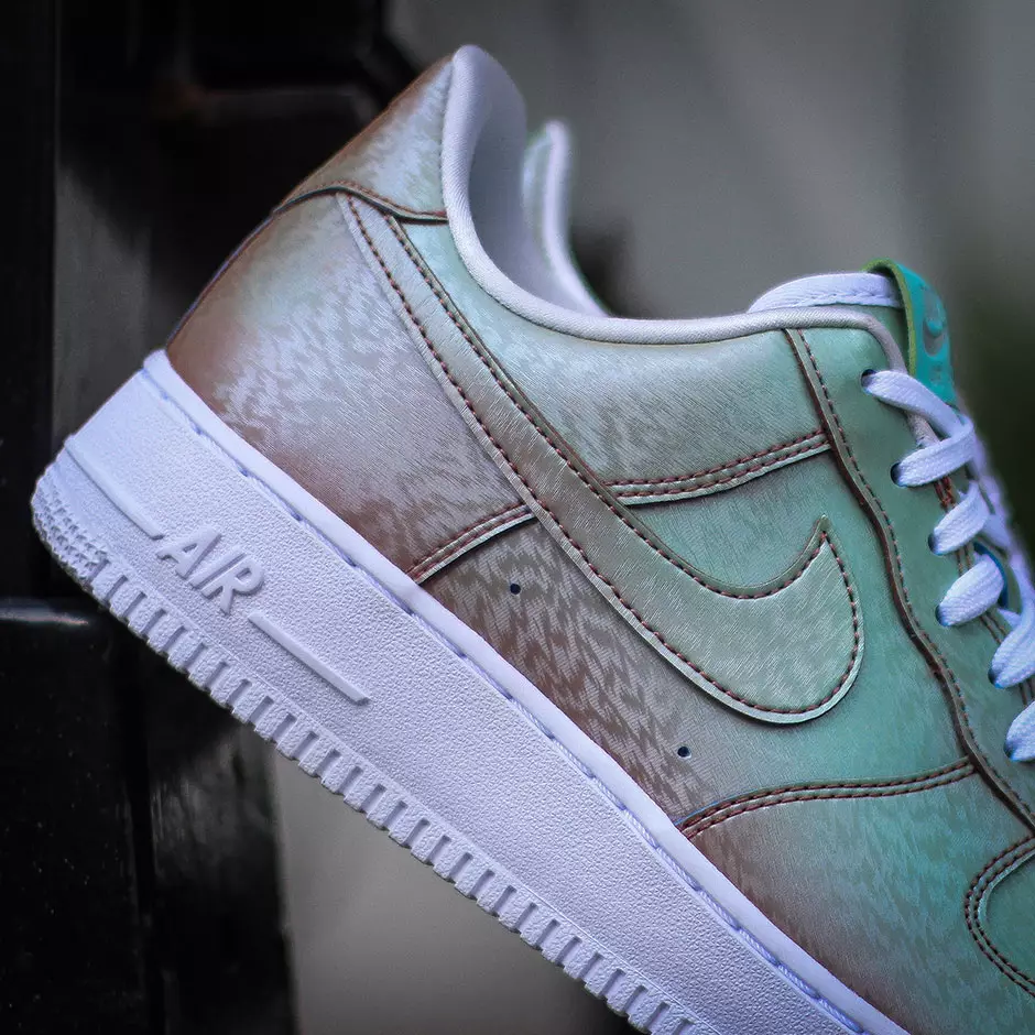 Хадгалсан дүрсүүд Nike Air Force 1 Эрх чөлөөний намхан хөшөө