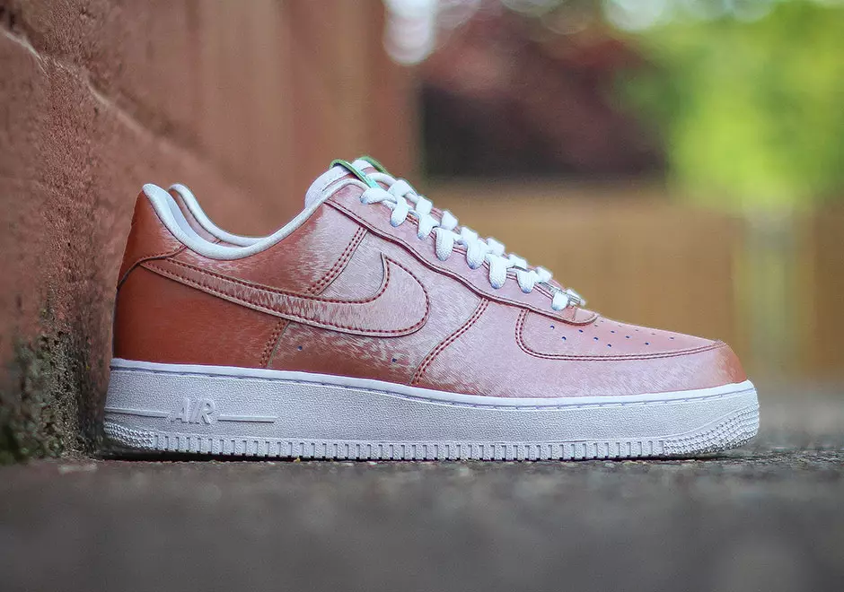 Zachované ikony Nike Air Force 1 Low Socha slobody