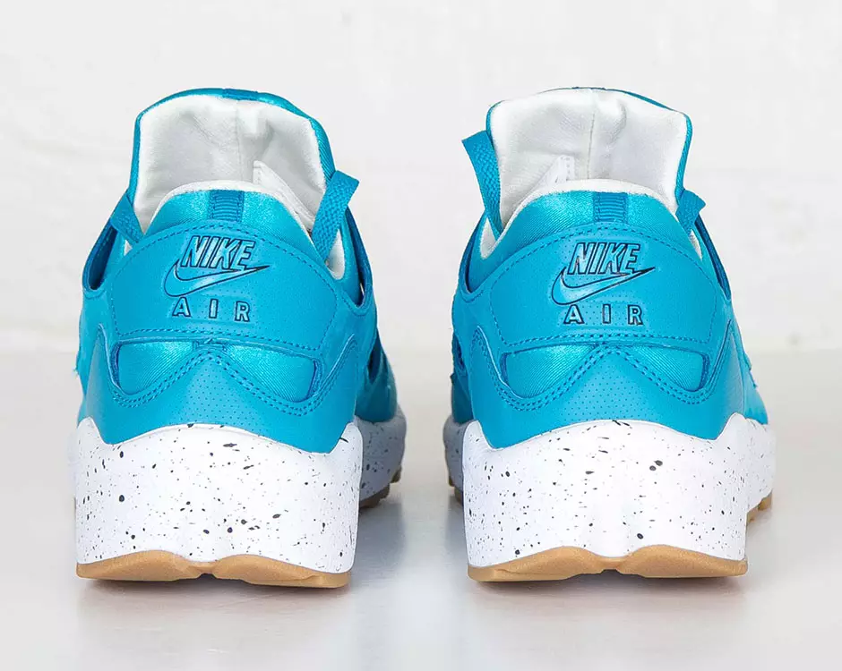 Pacáiste Spéir Scamall Idirnáisiúnta Nike Huarache