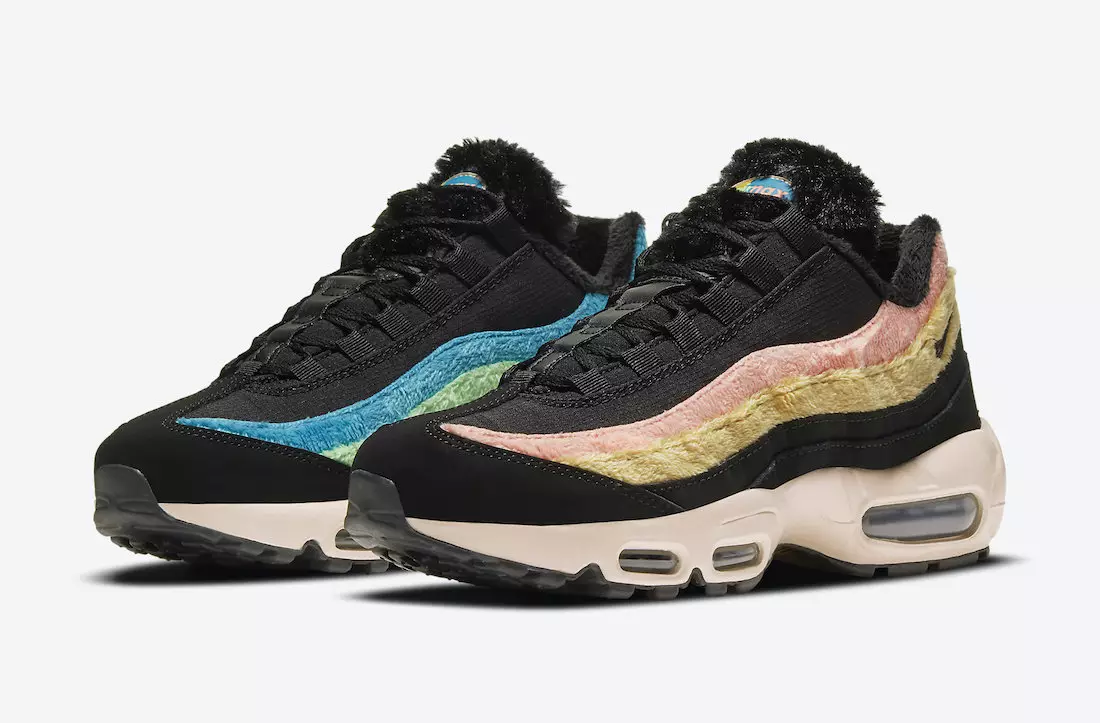 נייקי תשחרר עוד Air Max 95 מכוסה בפרווה מטושטשת