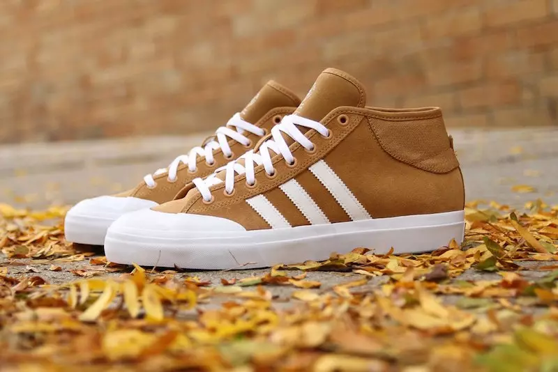 Adidas Matchcourt Mid ADV