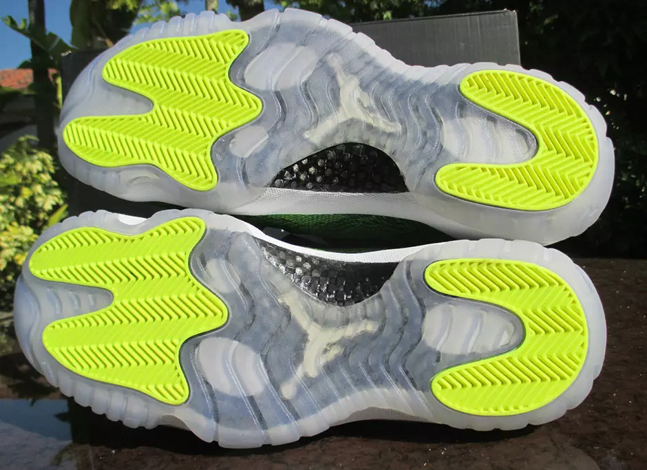 Muestra de piel de serpiente Air Jordan 11