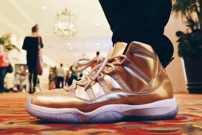 Air Jordan 11 metalliskt guld