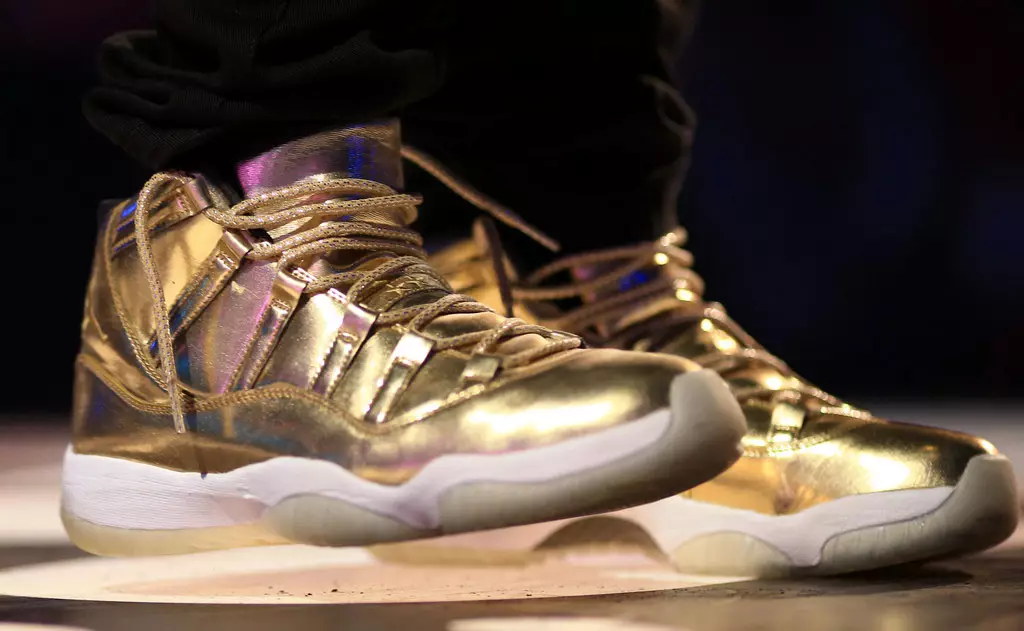 usher-air-jordan-11-gold-1